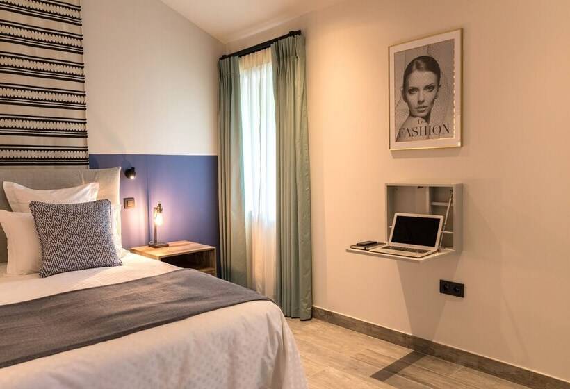 Deluxe Zimmer, Mas Du Brulat