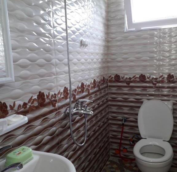 اتاق استاندارد با بالکن, Emzari's Apartment