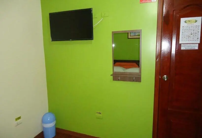 اتاق استاندارد سه نفره, Hostal Bolívar Inn