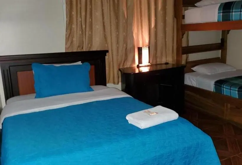اتاق استاندارد سه نفره, Hostal Bolívar Inn
