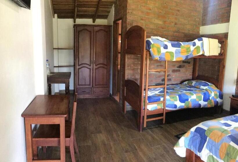 اتاق استاندارد سه نفره, Hosteria Pircapamba