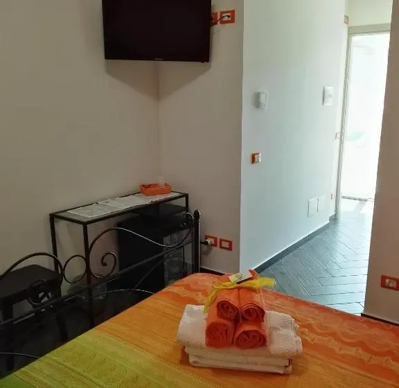 バルコニー付きスタンダードルーム, La Casa Dei Limoni