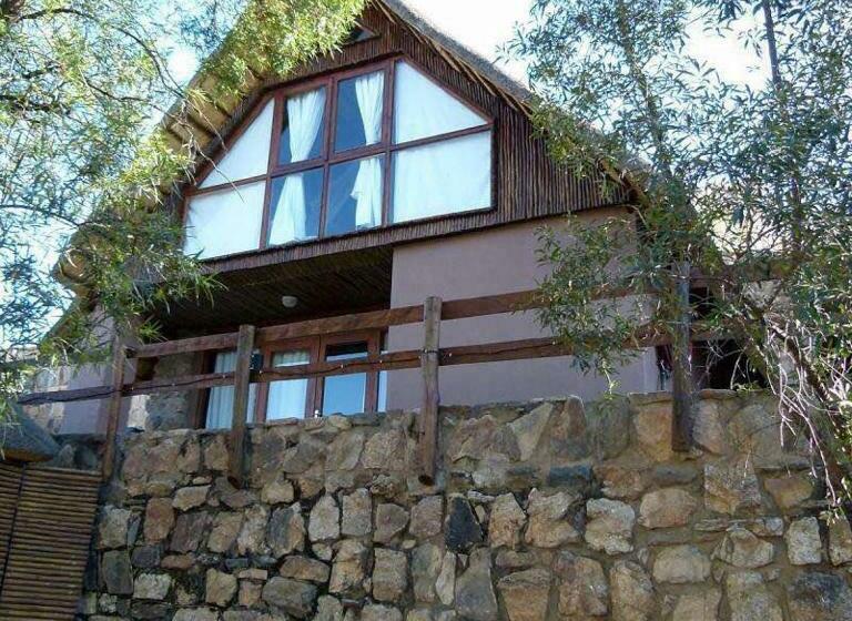 اتاق خانوادگی, Von Bach Dam Resort