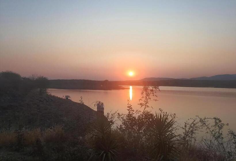 اتاق استاندارد با چشمانداز دریاچه, Von Bach Dam Resort