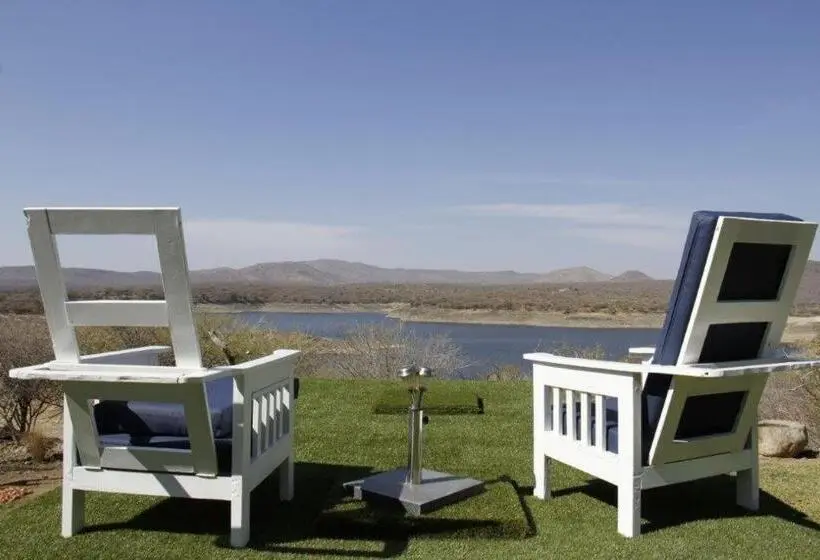 اتاق خانوادگی, Von Bach Dam Resort