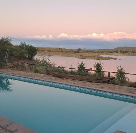 اتاق خانوادگی, Von Bach Dam Resort