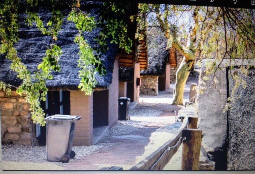 اتاق خانوادگی, Von Bach Dam Resort