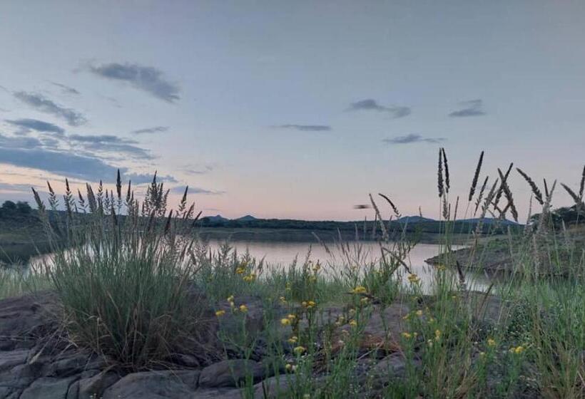 اتاق خانوادگی, Von Bach Dam Resort