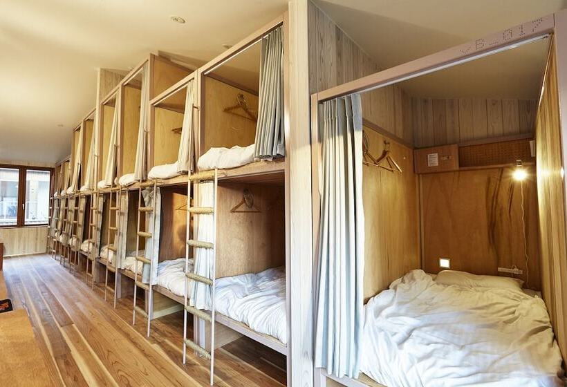 מיטה בחדר משותף, Utsuwa Designed Hostel