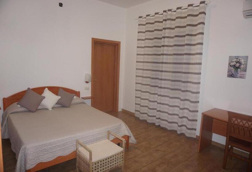 スタンダード4人部屋, Villa Souvenir