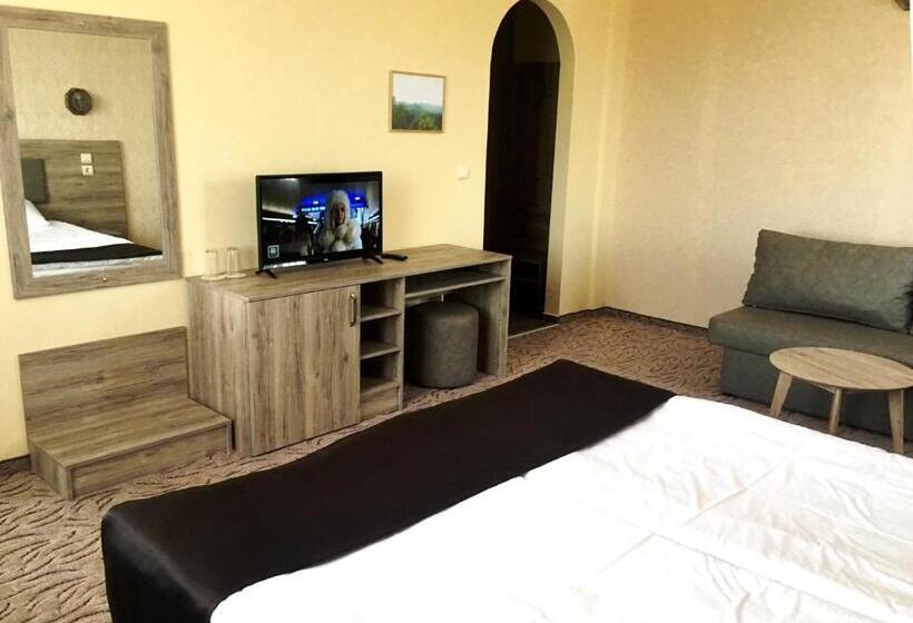 Студио Стандарт с Видом, Complex Bolyarsko Selo & Spa