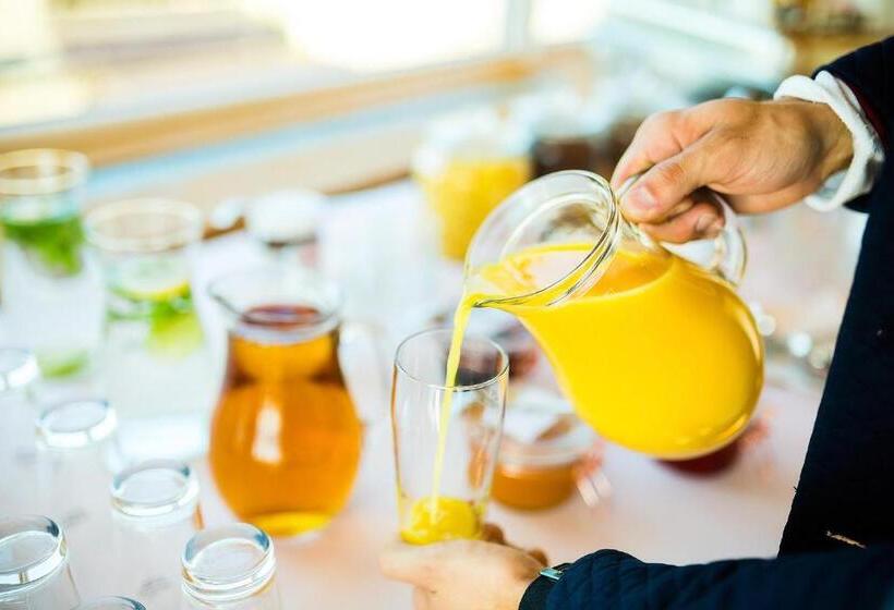 标准间, Chata Jiriho Na Seraku