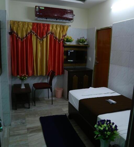 اتاق اکونومی یک تخته, Garuda Guntur