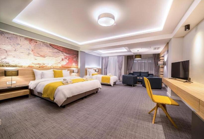 اتاق سوپریور با بالکن, Unique   Resort And Spa