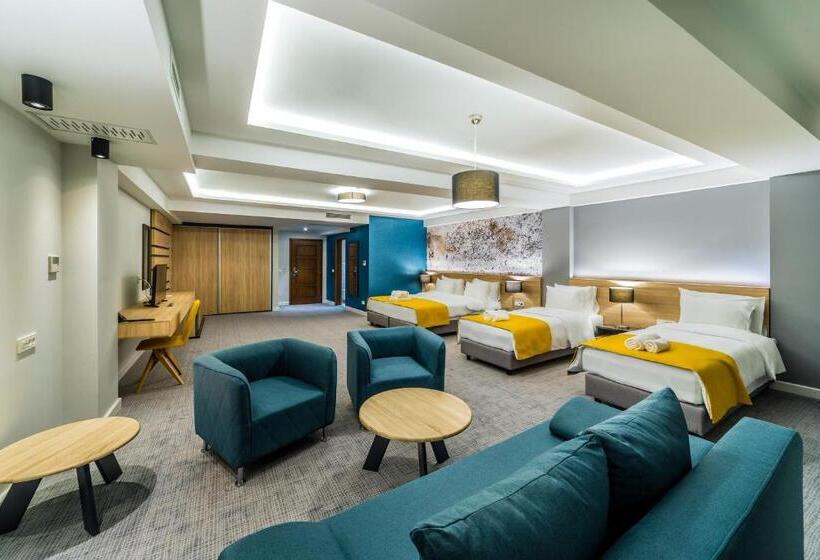 اتاق لوکس, Unique Resort And Spa