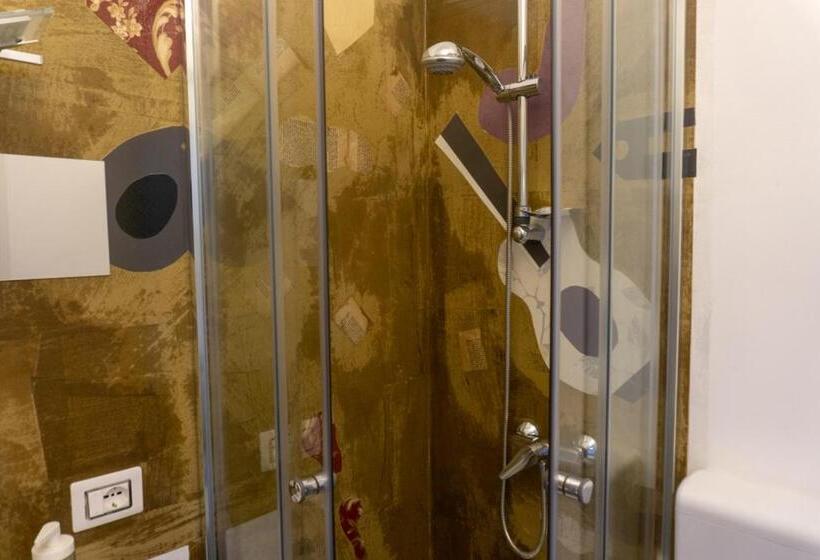 标准单人间, Kartè