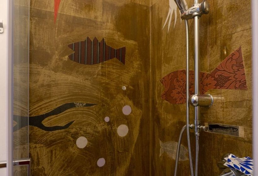 四人标准间, Kartè