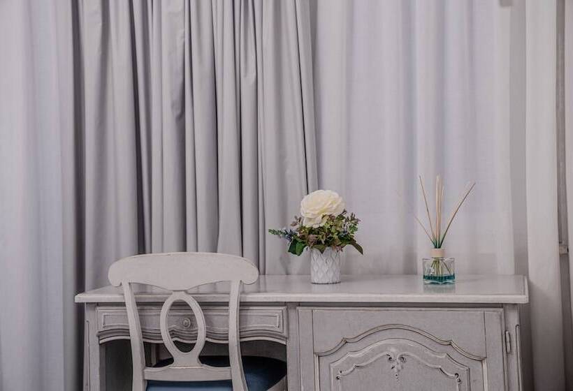 غرفة ديلوكس ثلاثية, Colomba D'oro