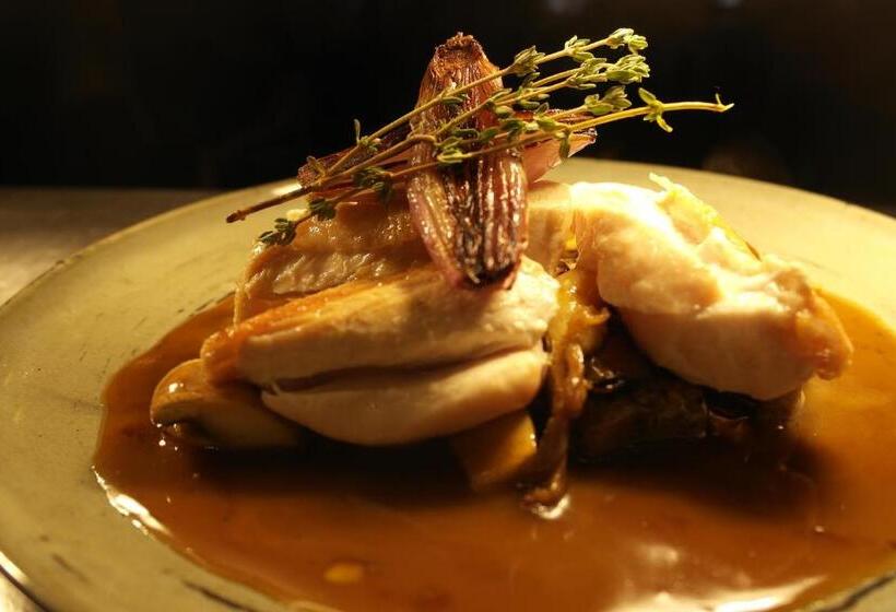 家庭间, Hardwick Arms