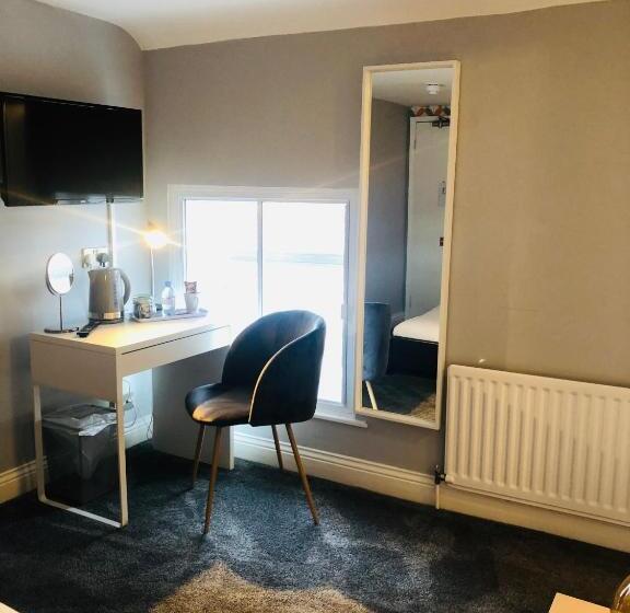 חדר סטנדרט יחיד, Hardwick Arms