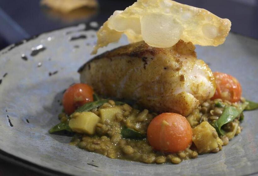 标准间, Hardwick Arms