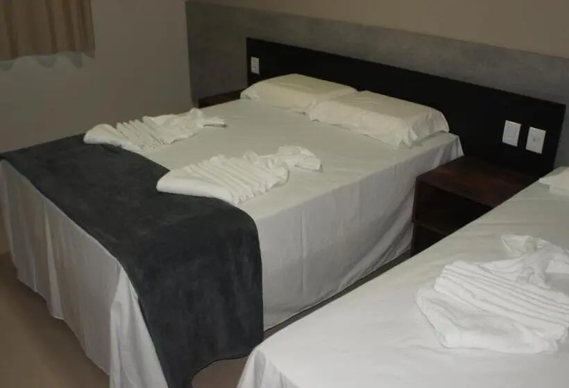 Chambre Triple Deluxe, Royal Sg