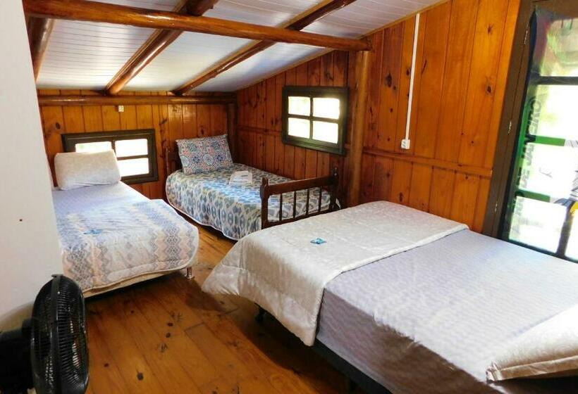 浴室共有スタンダード４人用ルーム, Camping Sítio Do Sol