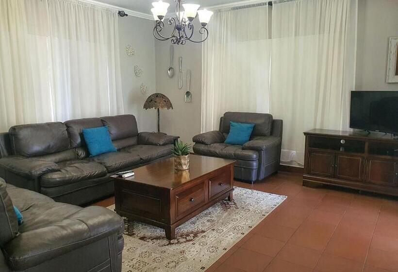 庭の見える1ベッドルームアパートメント, Micasa Sucasa Guesthouse