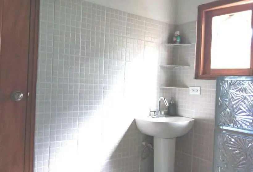 اتاق استاندارد, Bed & Breakfast T.t