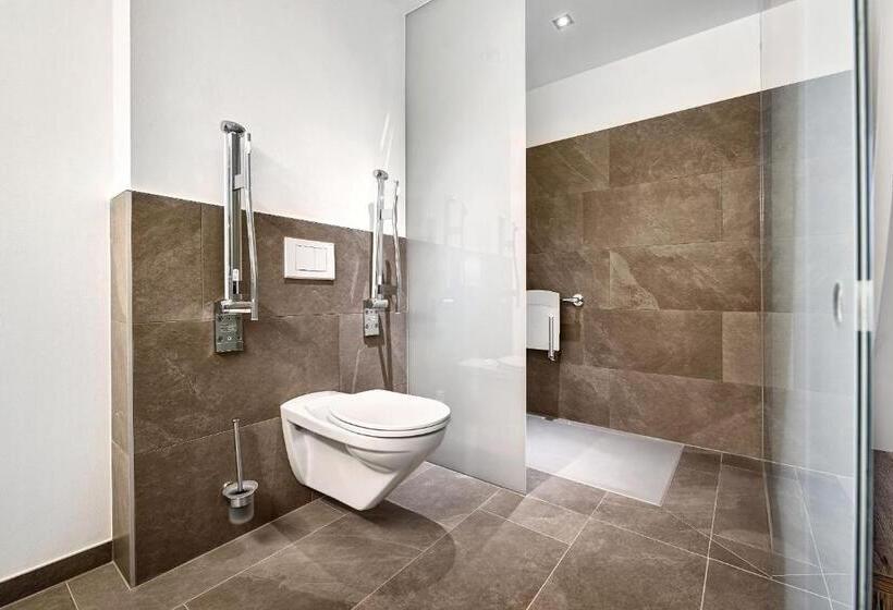 غرفة قياسية فردية لذوى الإحتياجات الخاصة, Eee Hotel Traun