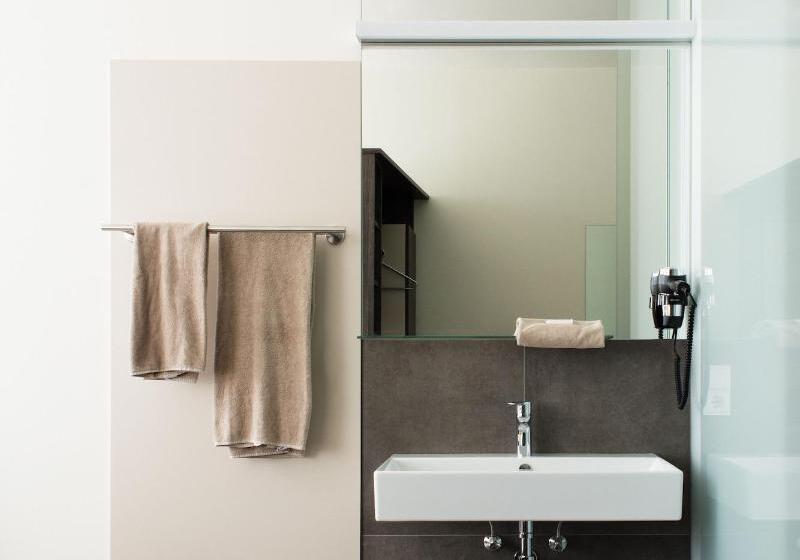 غرفة قياسية فردية, Eee Hotel Traun