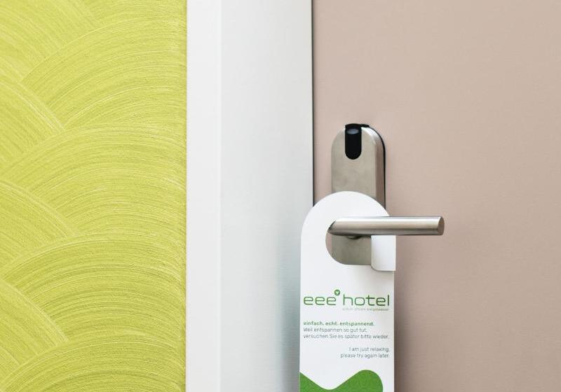 غرفة قياسية فردية, Eee Hotel Traun