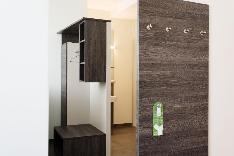 اتاق استاندارد یک نفره, Eee Hotel Traun