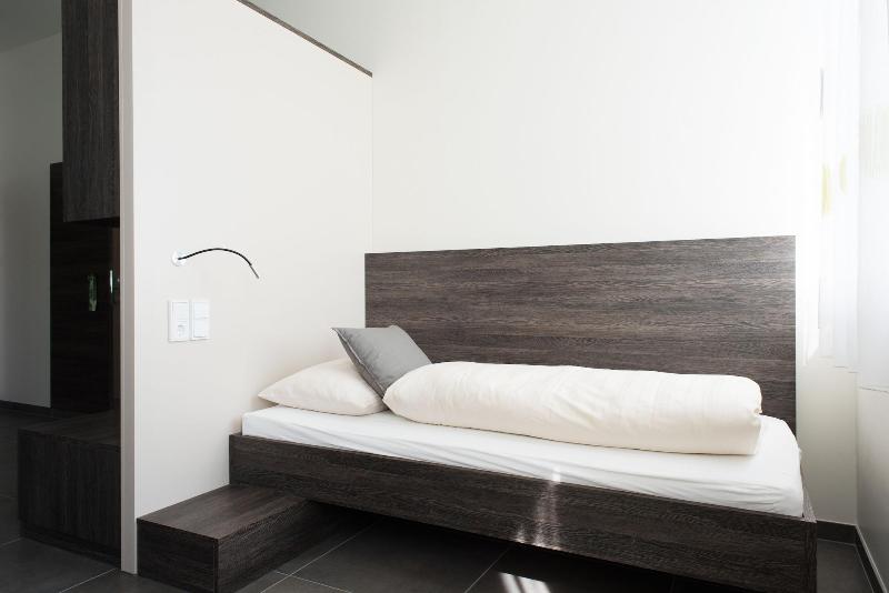 غرفة قياسية فردية, Eee Hotel Traun