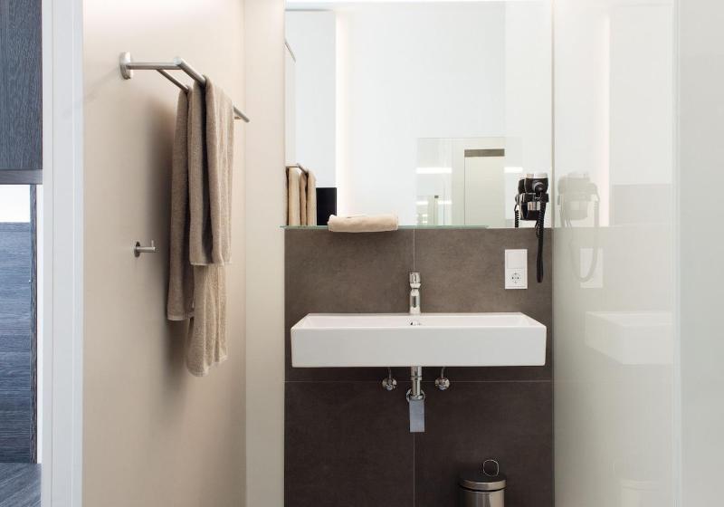 غرفة قياسية فردية, Eee Hotel Traun