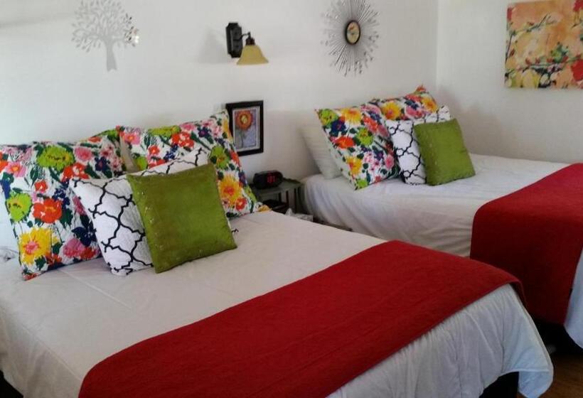 Номер Deluxe, Bay Port Lodging