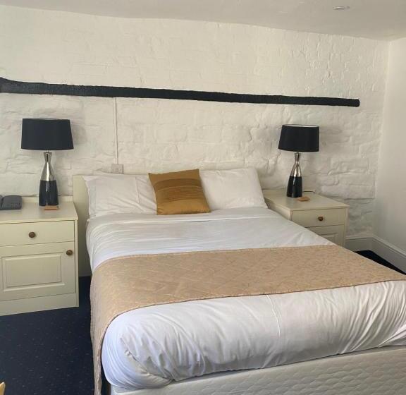 标准间, The Tudor