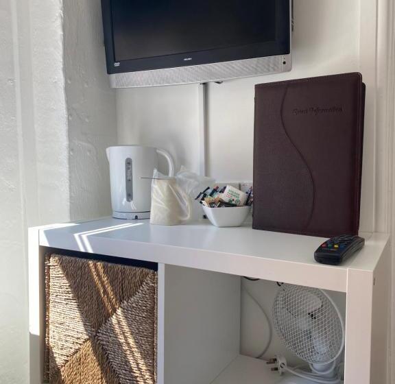 单人基本间, The Tudor