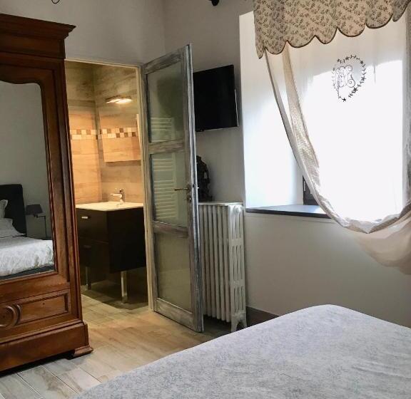 غرفة ديلوكس, Logis De La Roche Niort Chauray