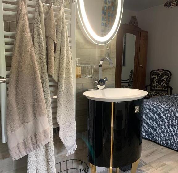 Номер Deluxe, Logis De La Roche  Niort  Chauray