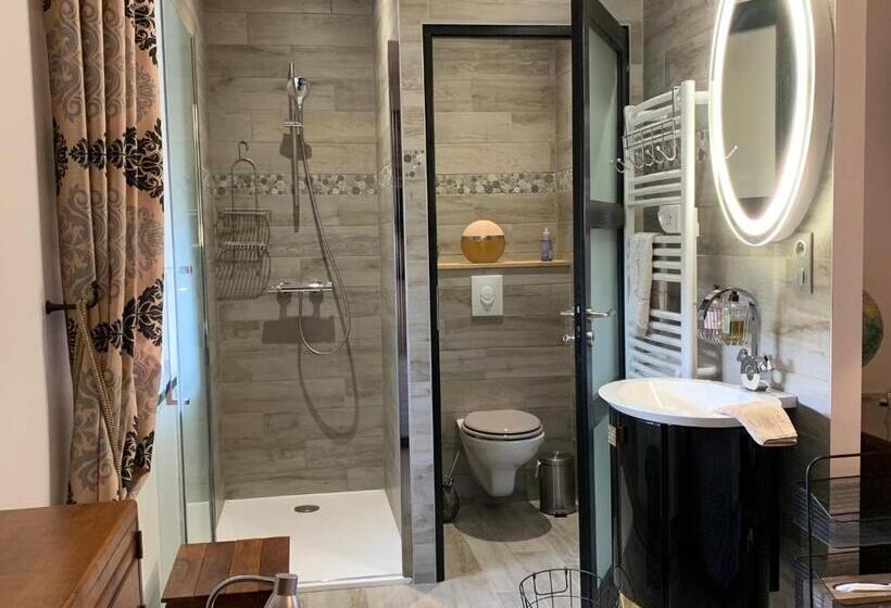 디럭스 룸, Logis De La Roche  Niort  Chauray