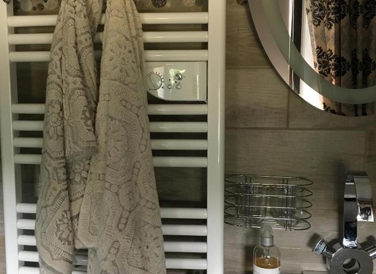 غرفة ديلوكس, Logis De La Roche Niort Chauray