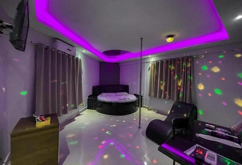 スタンダードルーム, Motel Gold