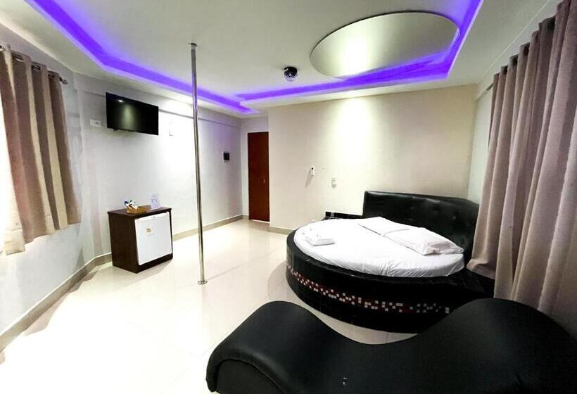 Standart Oda, Motel Gold