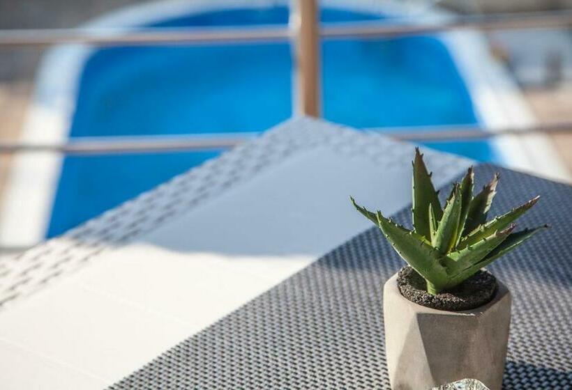 اتاق خانوادگی, Vila Mila Riverside Apartments