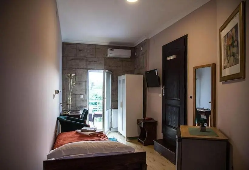اتاق استاندارد با چشم‌انداز باغ, Vila Mila Riverside Apartments