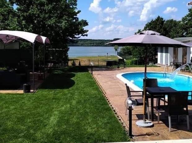 اتاق لوکس, Vila Mila Riverside Apartments