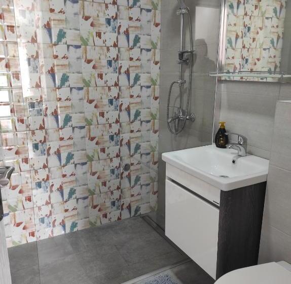 اتاق استاندارد با چشم‌انداز باغ, Vila Mila Riverside Apartments