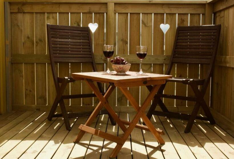 اتاق استاندارد با تراس, Akkeri Guesthouse