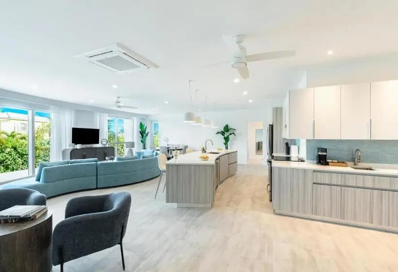 سوییت لوکس, Ellipse Resort Grace Bay